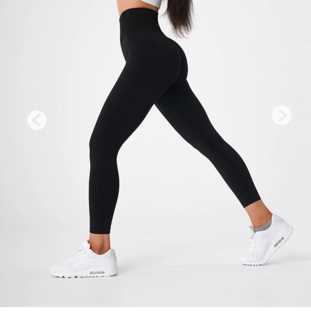 NVTGN Seamless Leggings Size Medium